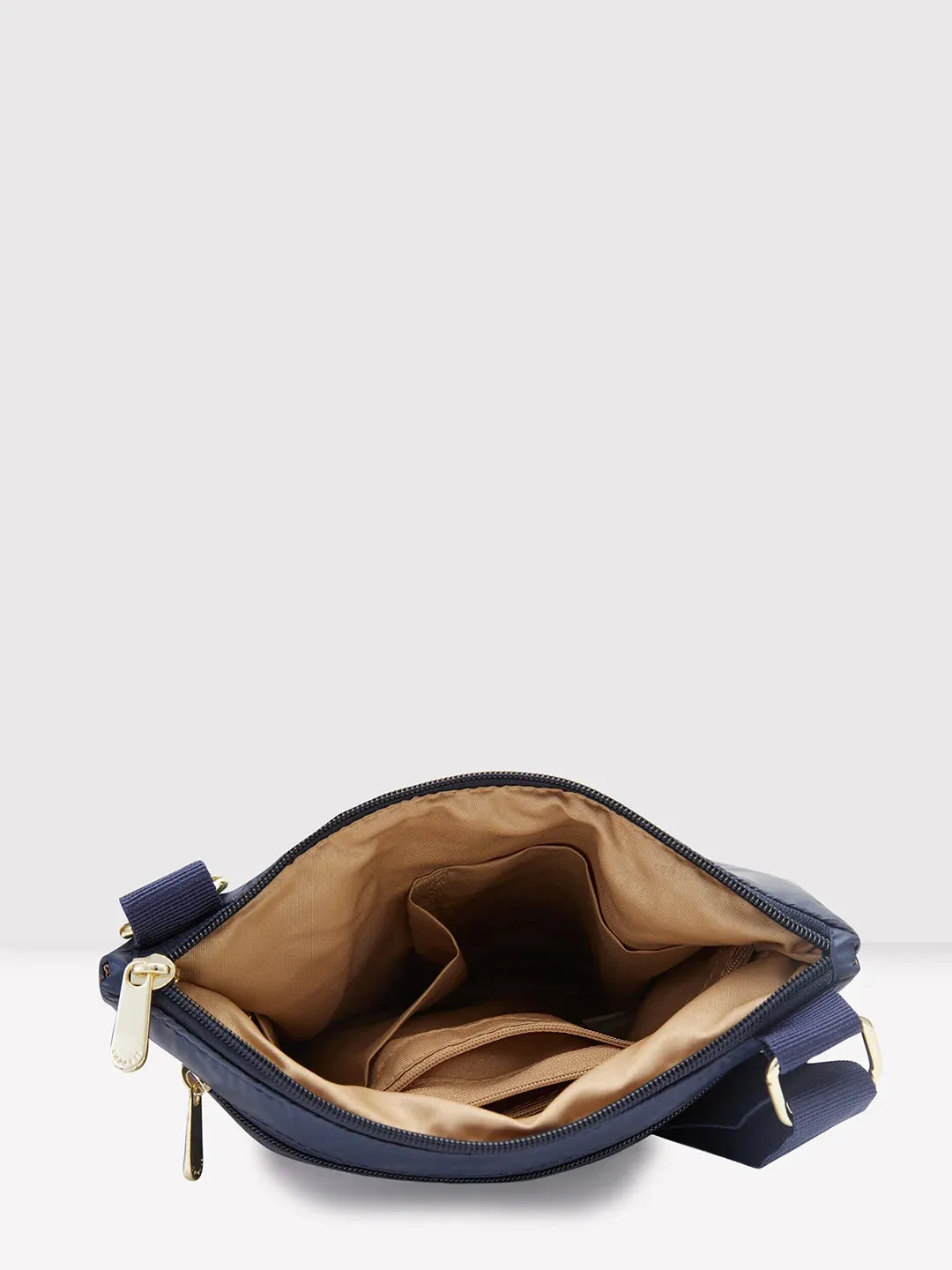 Caprese Clara Sling Medium Olive