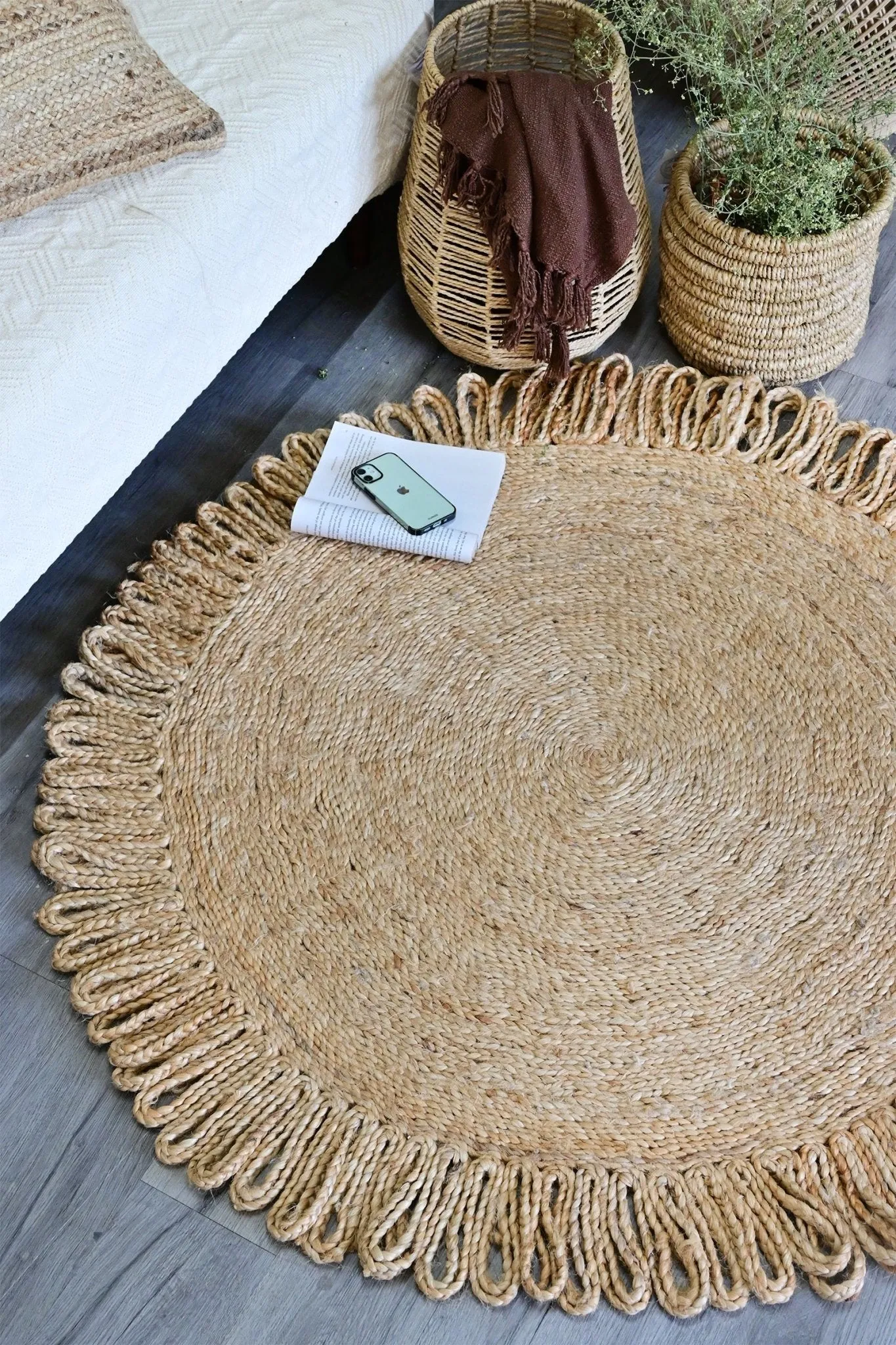DESIRE  -  ROUND JUTE RUG