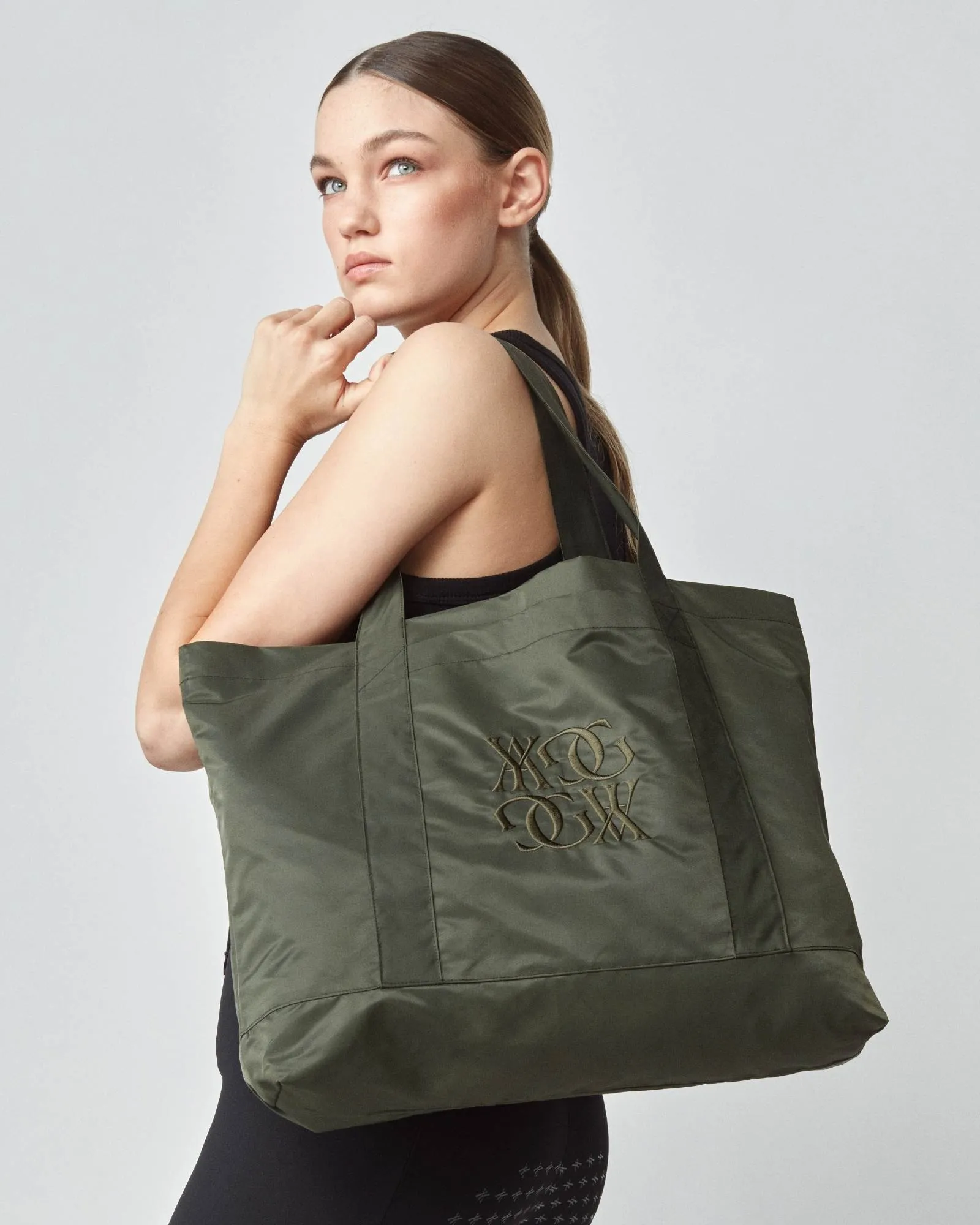Embroidered Bag Green