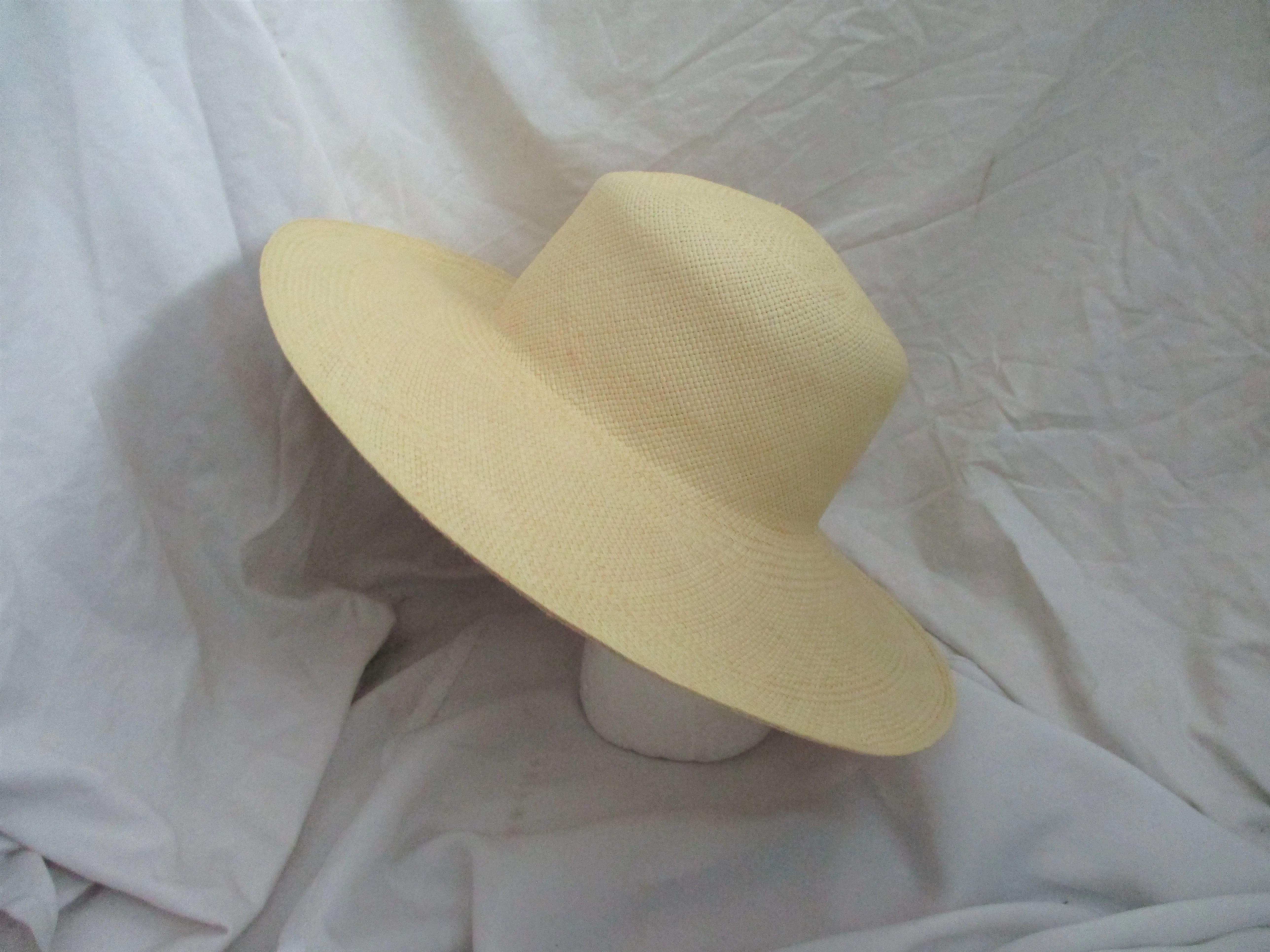 EUC Woven STRAW Sun Hat Wide Brim S Beach Summer Beach Fashion