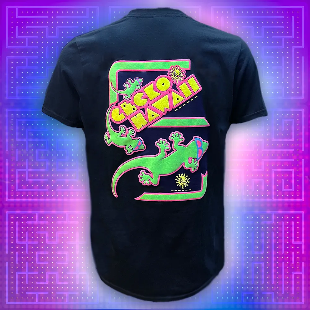 Gecko Arcade Black Beach Tee