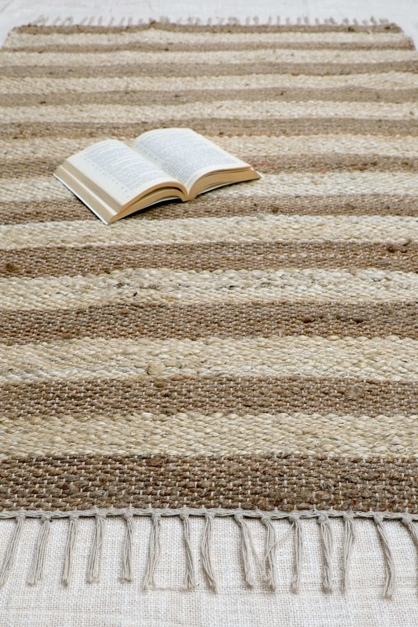 JUMP- BRAIDED RUG