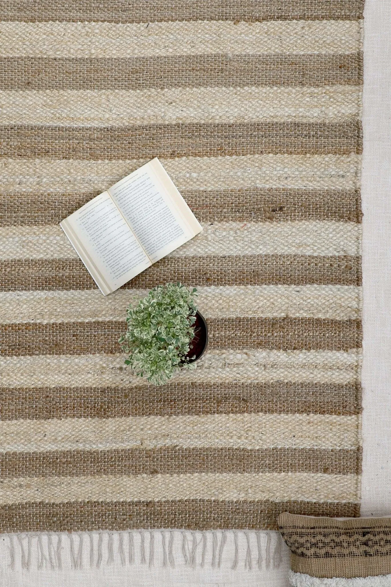 JUMP- BRAIDED RUG