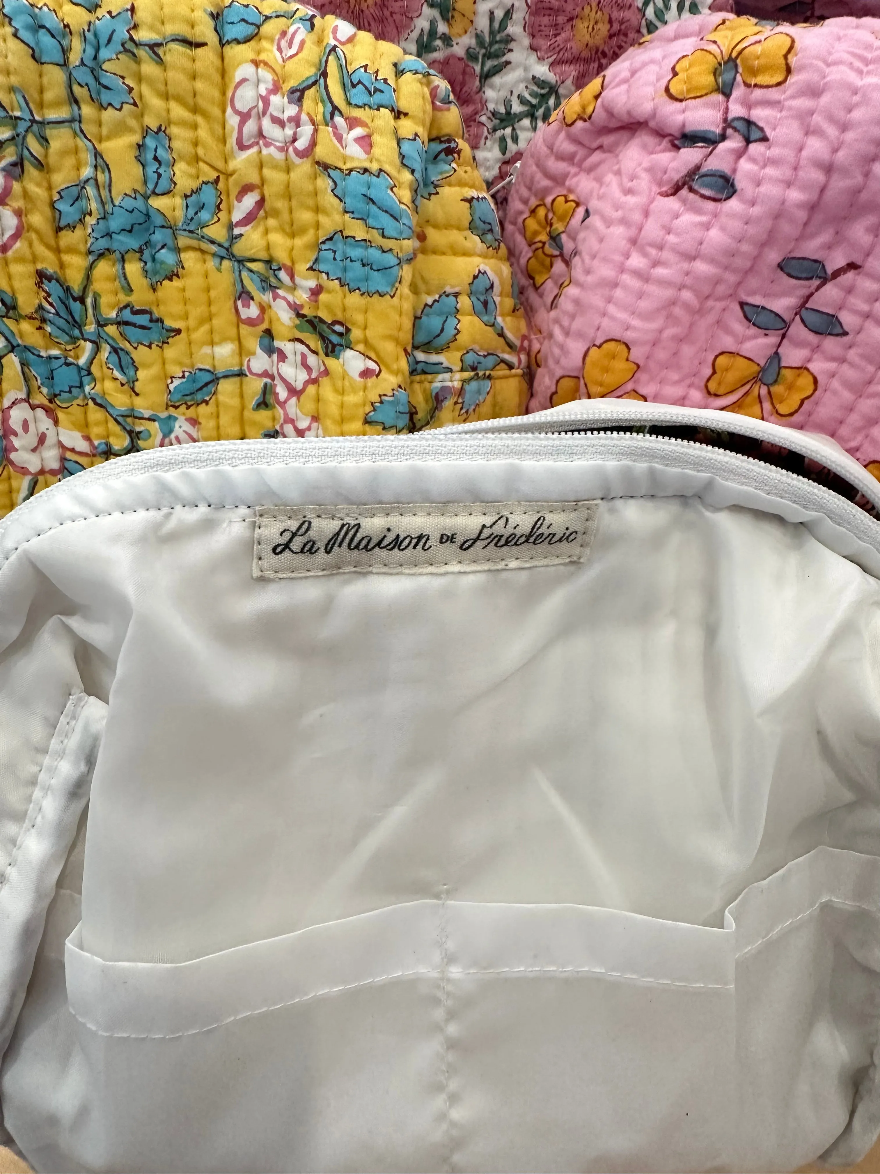 Maison de Frédéric Cosmetic Bag- Daisy
