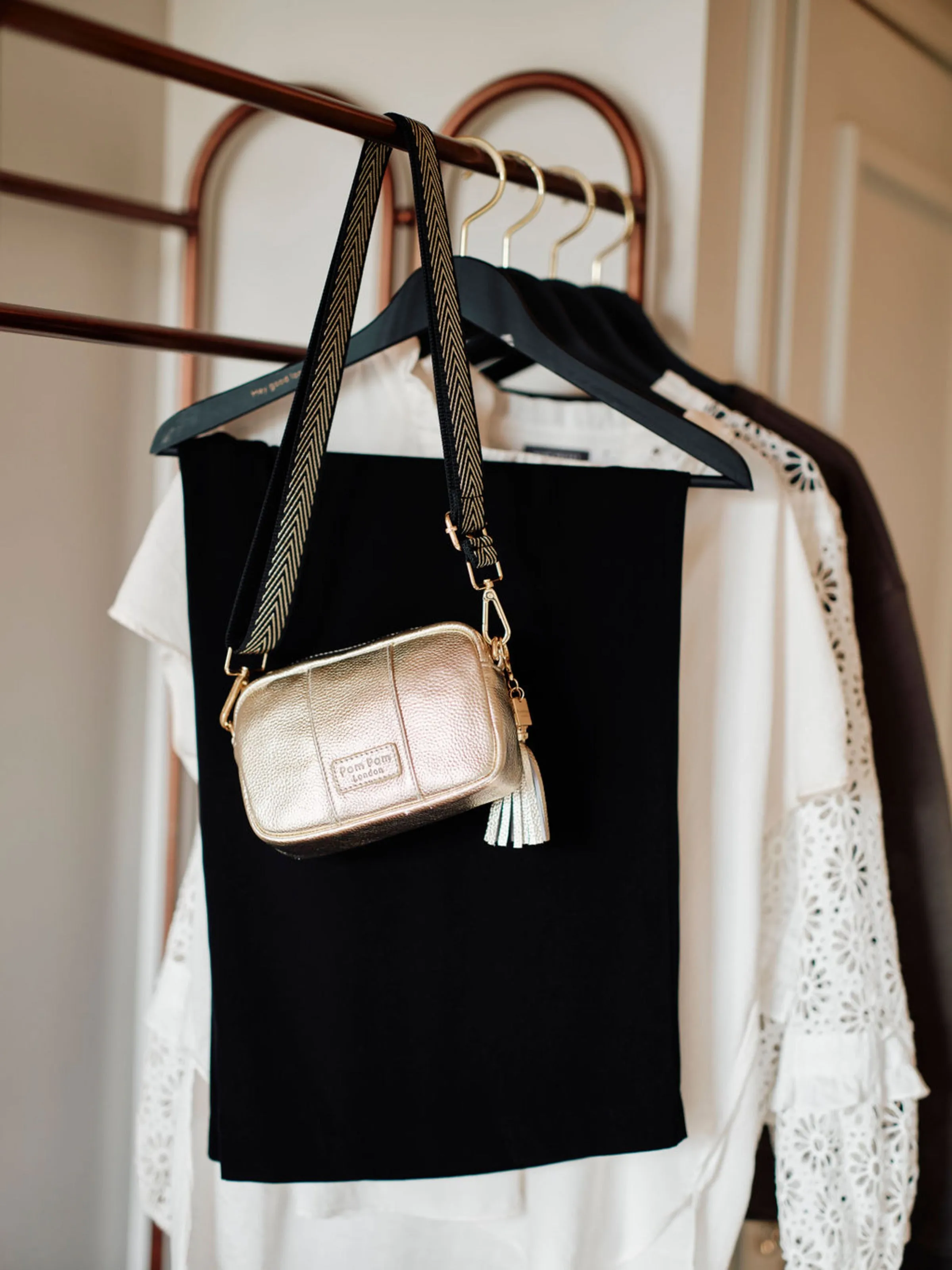 Pom Pom London City MINI Bag in Metallic Gold – Stylish and Compact Handbag for Every Occasion
