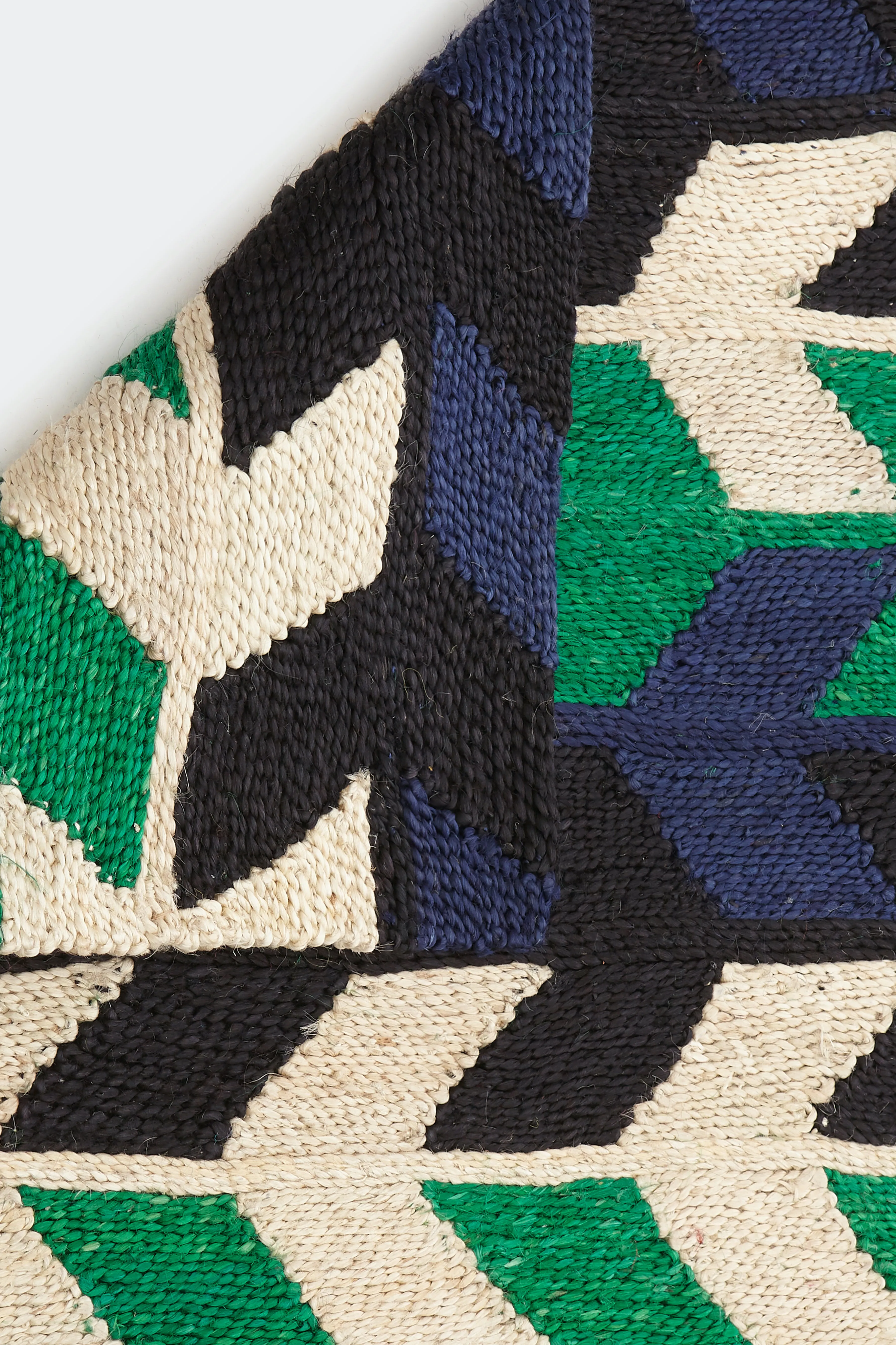 SMALL JUTE ARROW MAT