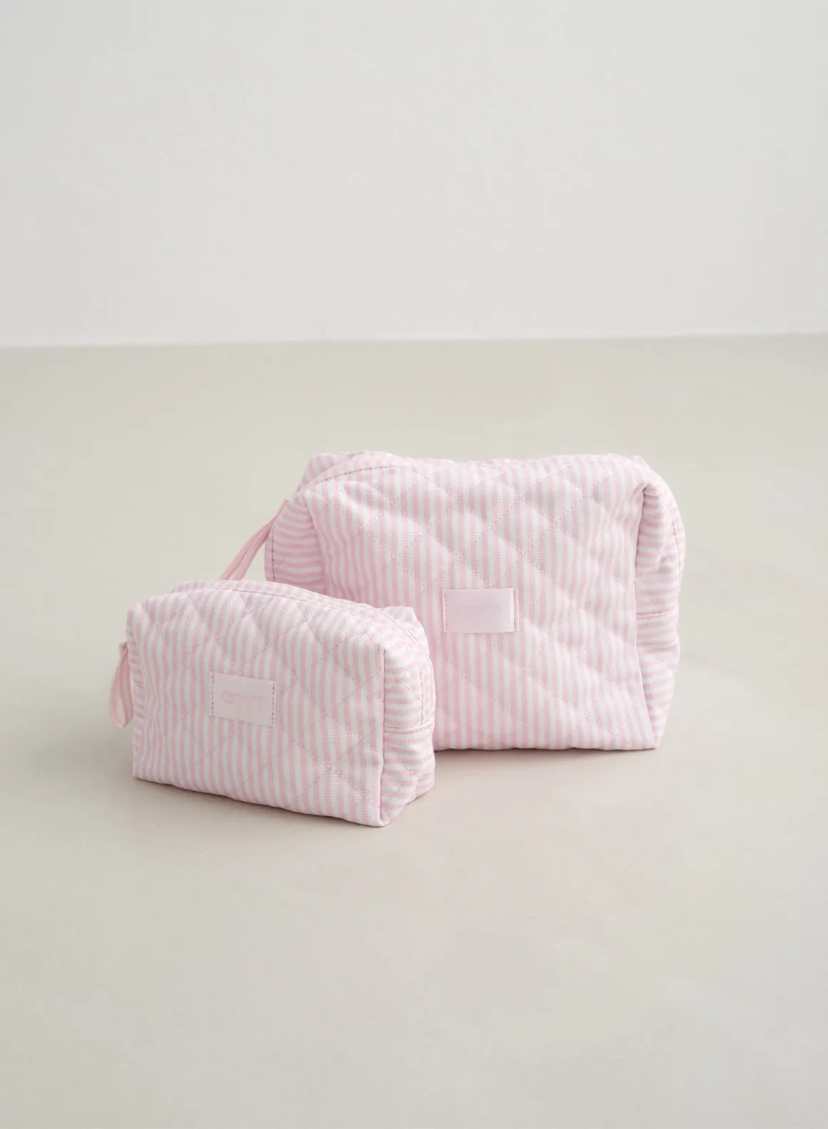 Elegant Winter Bloom Stripe Cosmetic Bag - Stylish and Functional Makeup Organizer